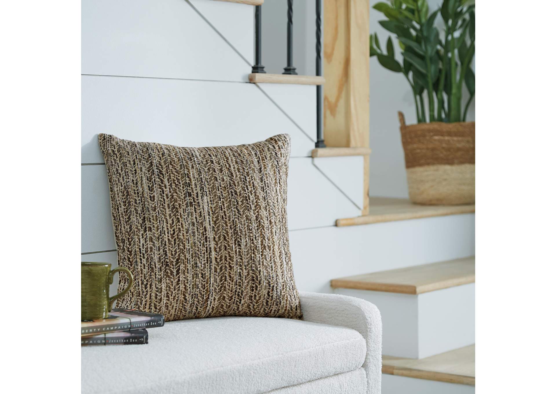 Jayner Pillow (Set of 4) image 6