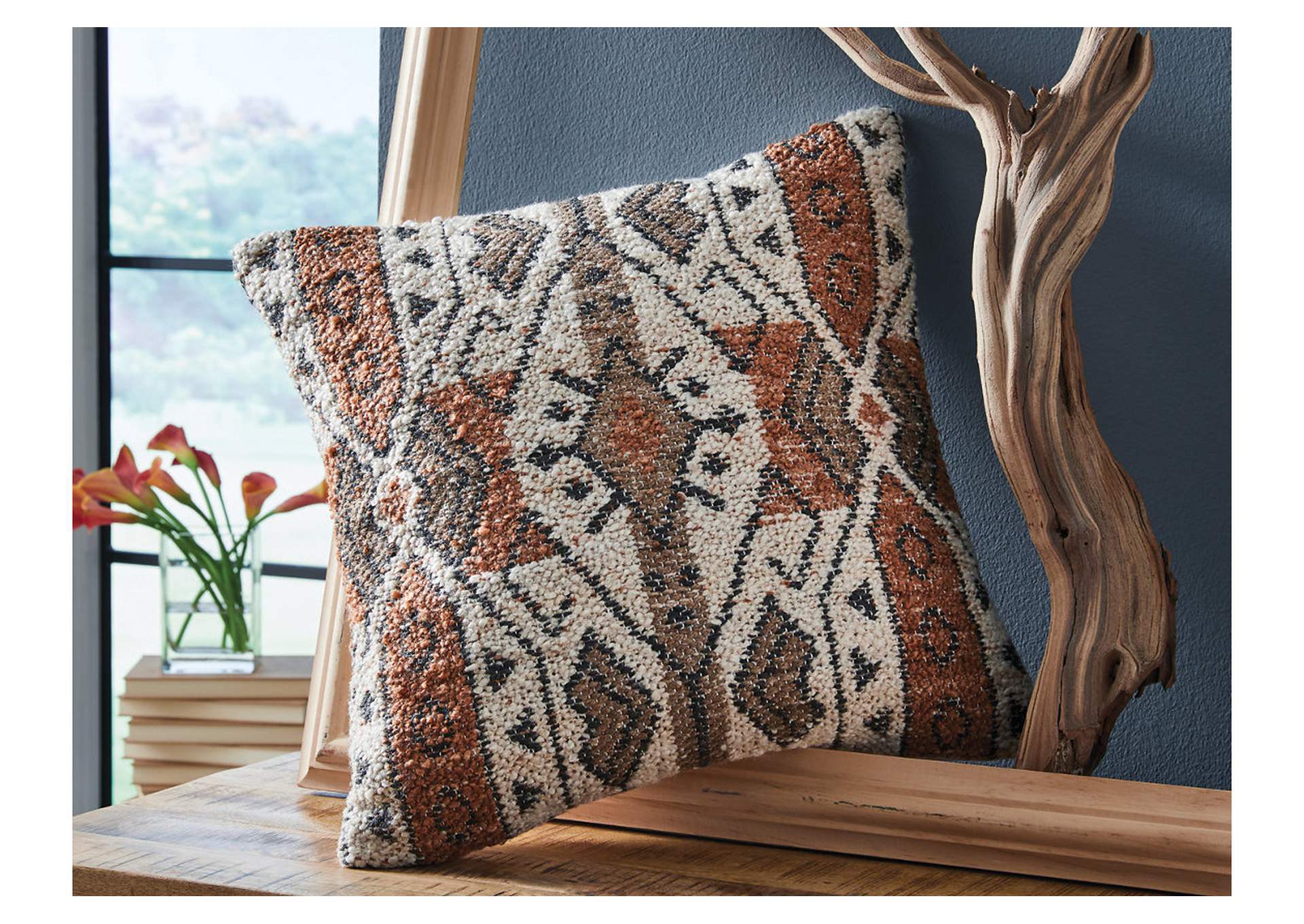 Kierenworth Pillow (Set of 4) image 2