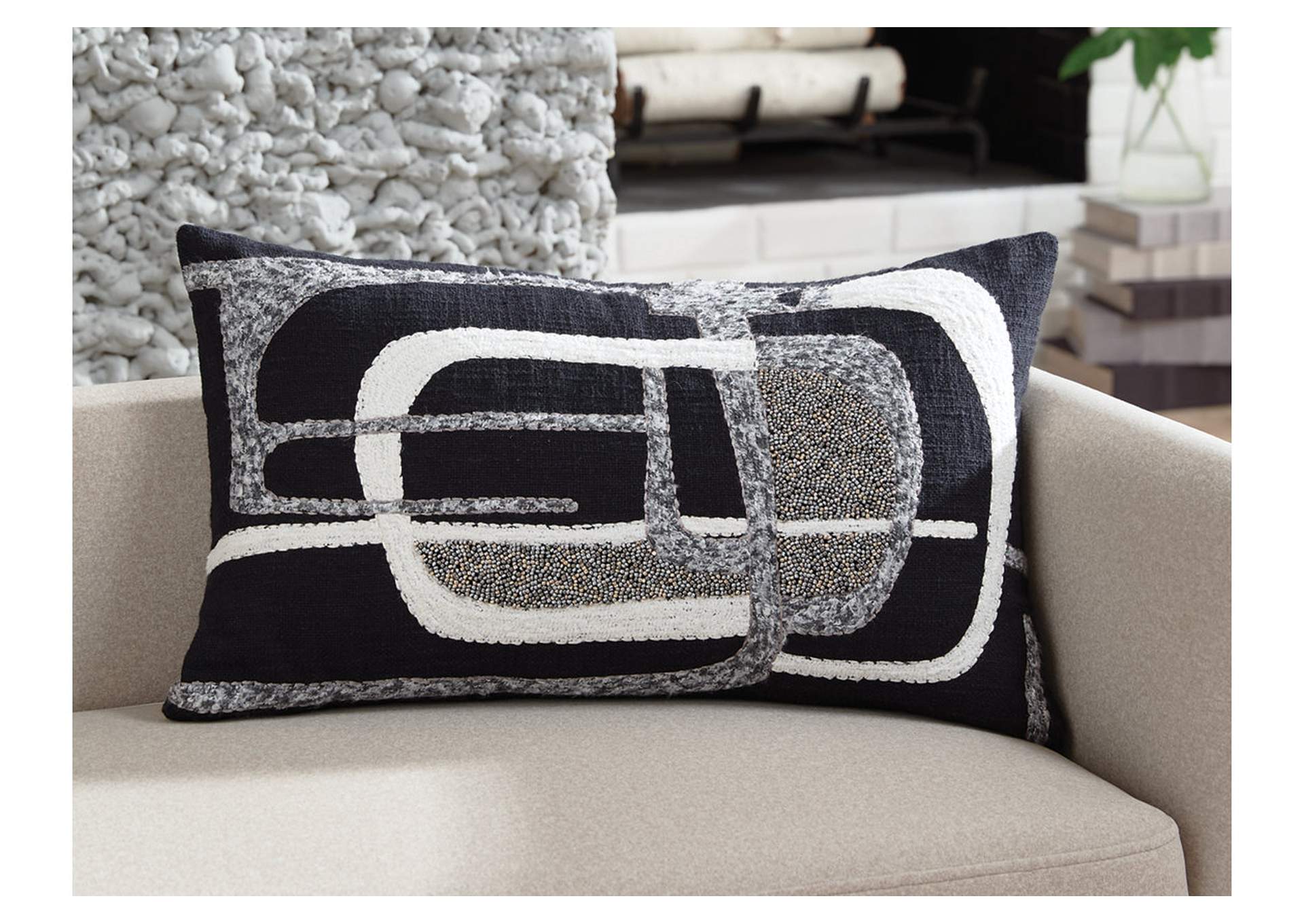 Gavrileigh Pillow (Set of 4) image 2