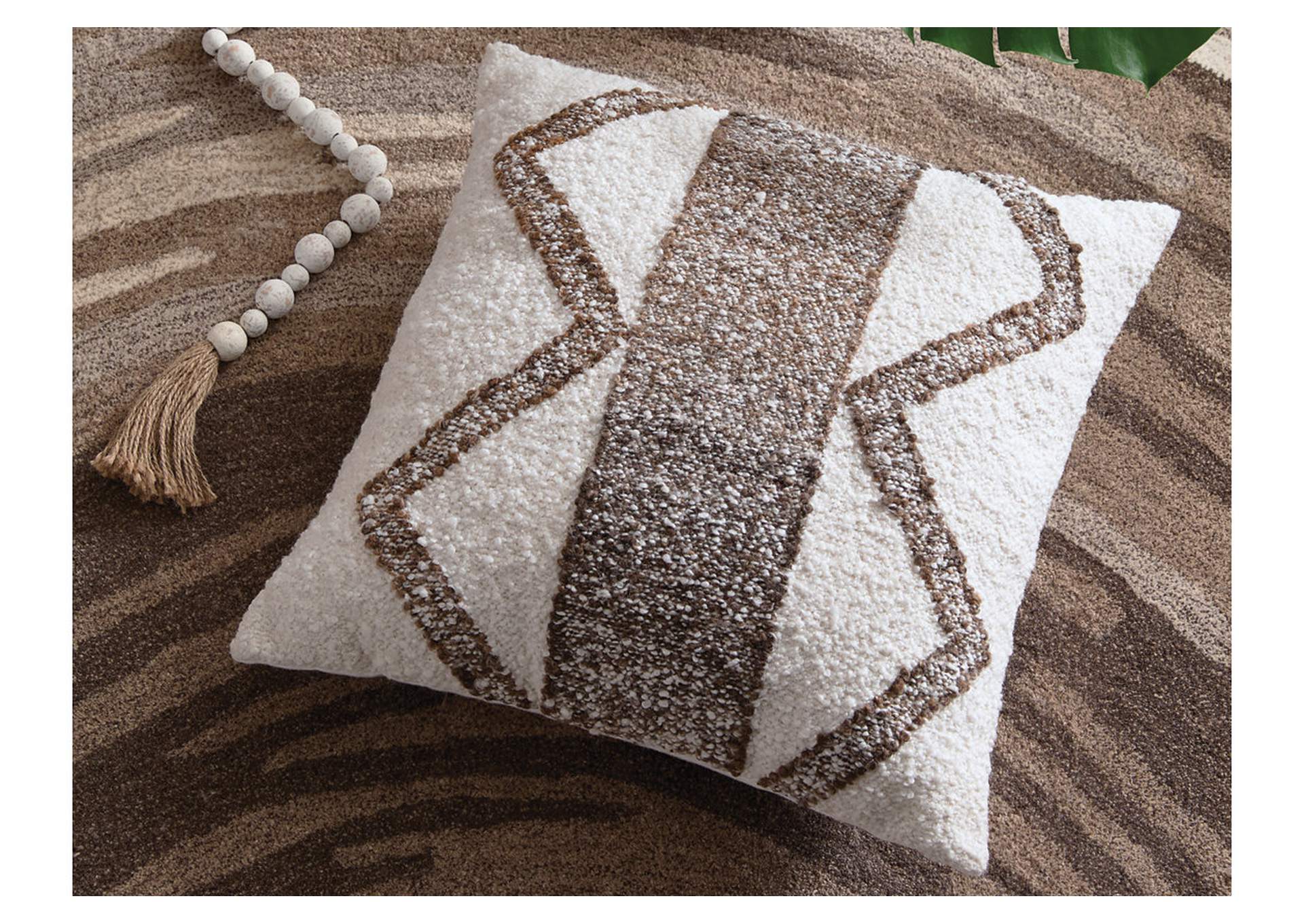 Brettwood Pillow (Set of 4) image 2