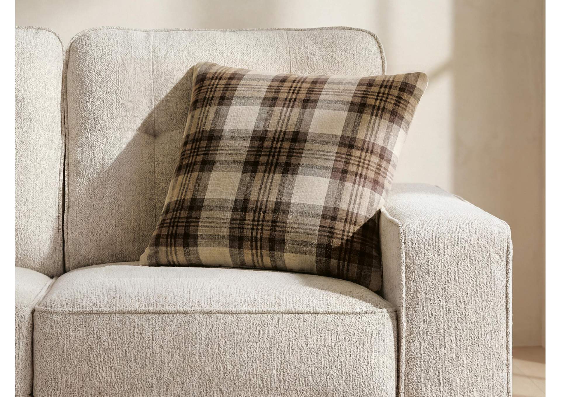 Varnburg Pillow image 3