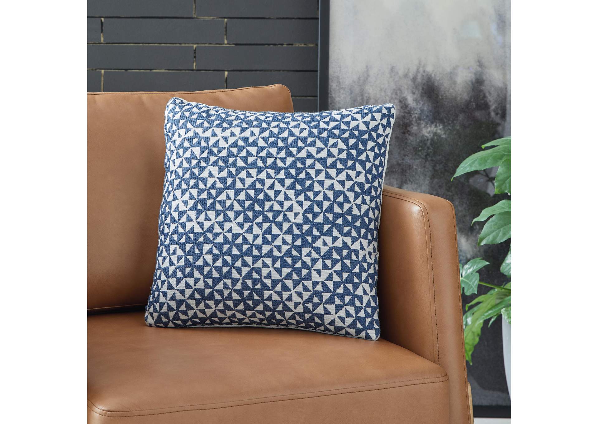 Jaycott Next-Gen Nuvella Indoor/Outdoor Pillow (Set of 4) image 4