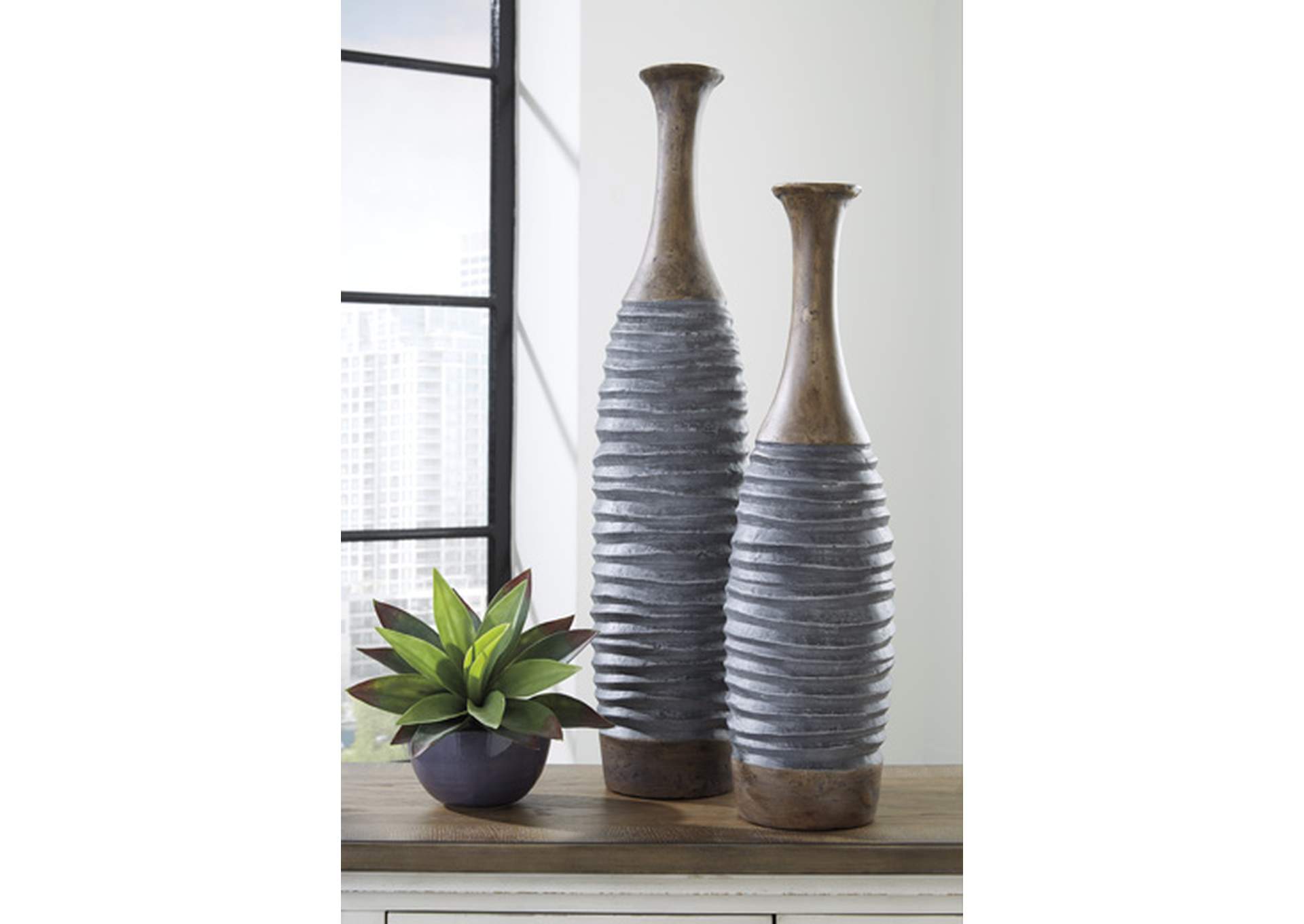 Blayze Vase (Set of 2) image 5
