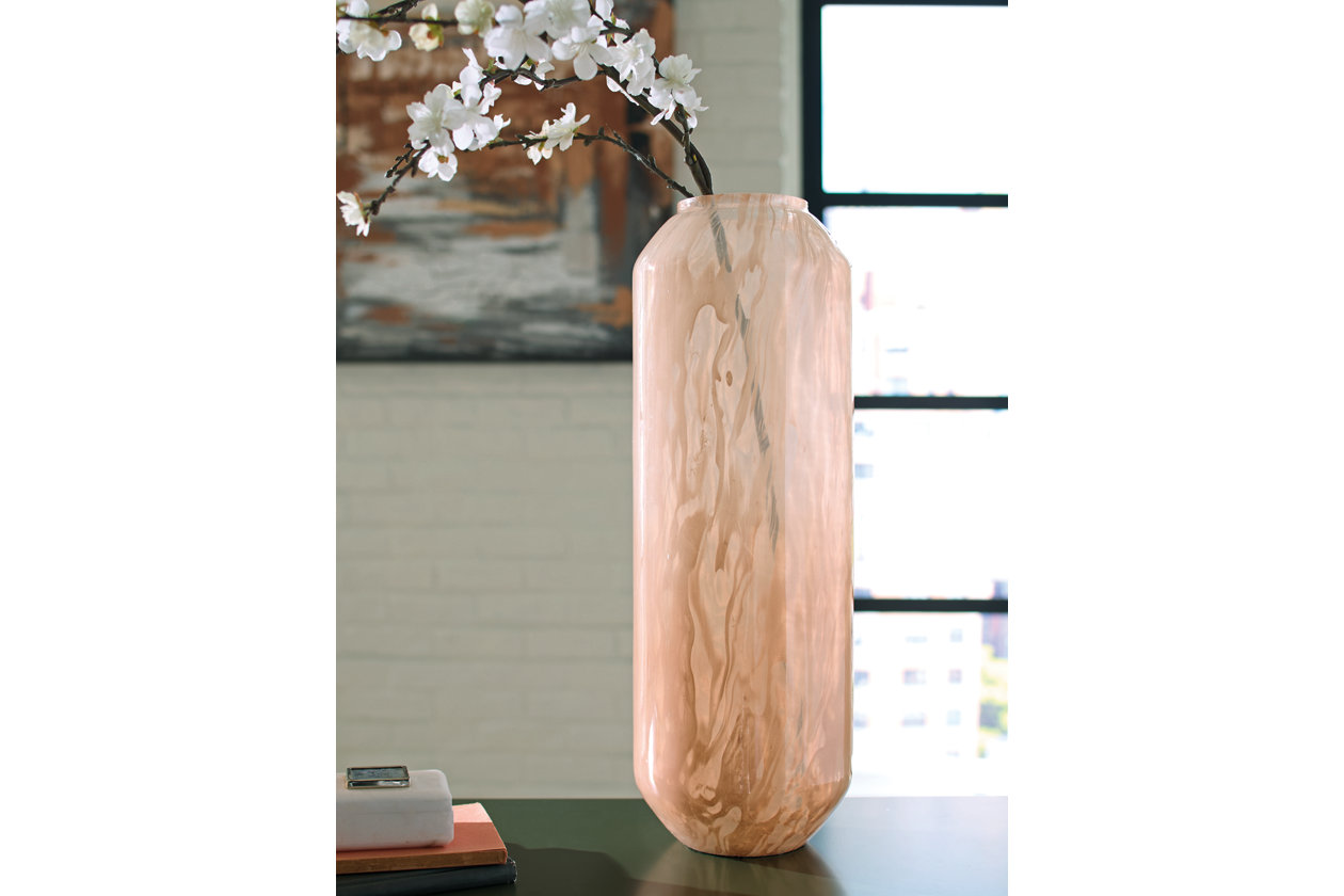 Dushby Vase