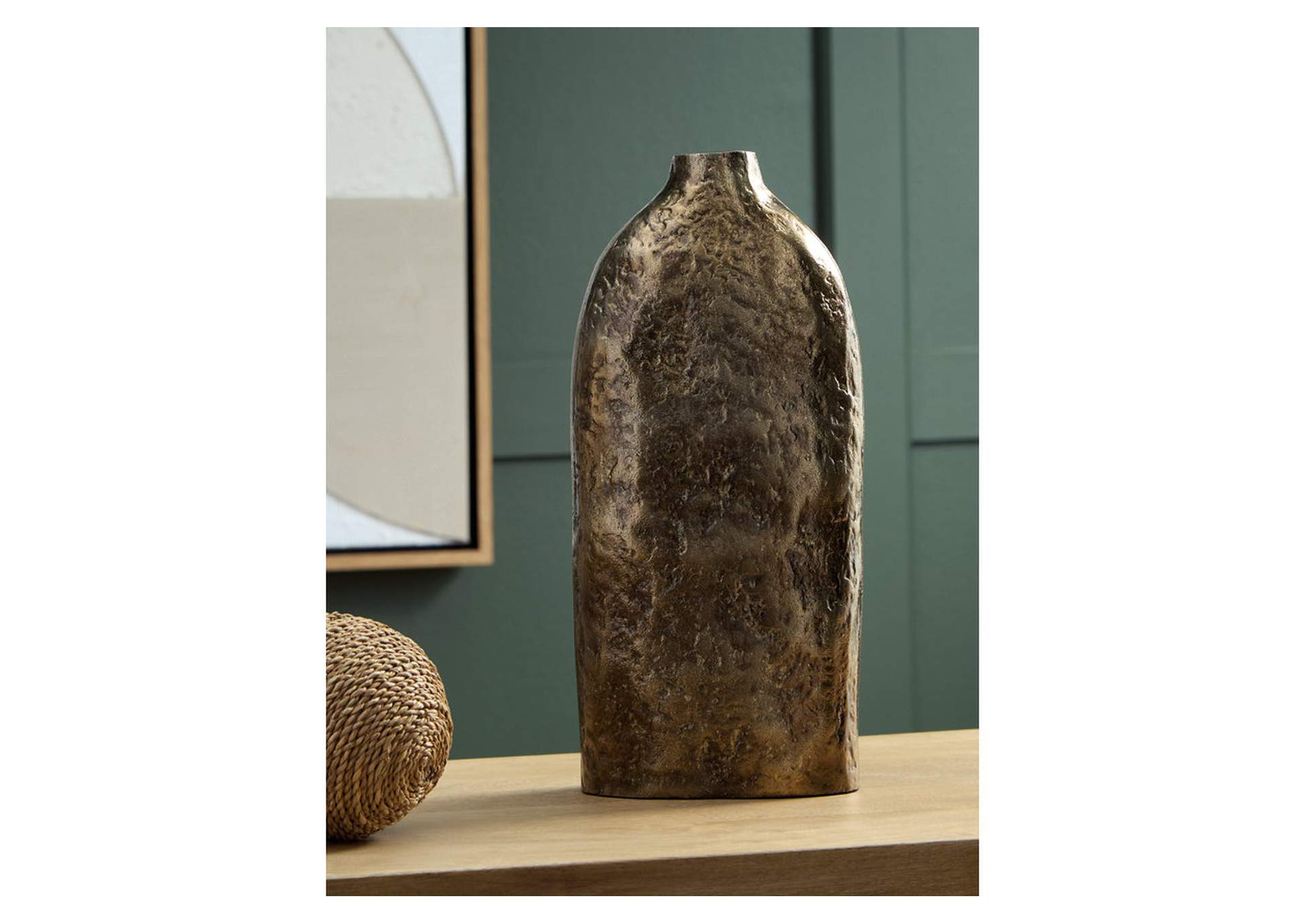 Wallmond Vase image 2
