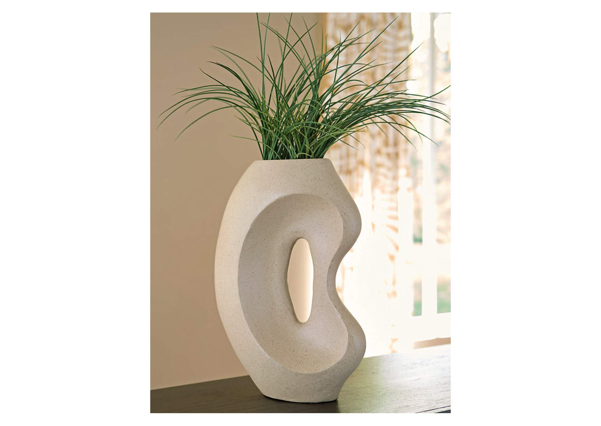 Odion Vase image 2