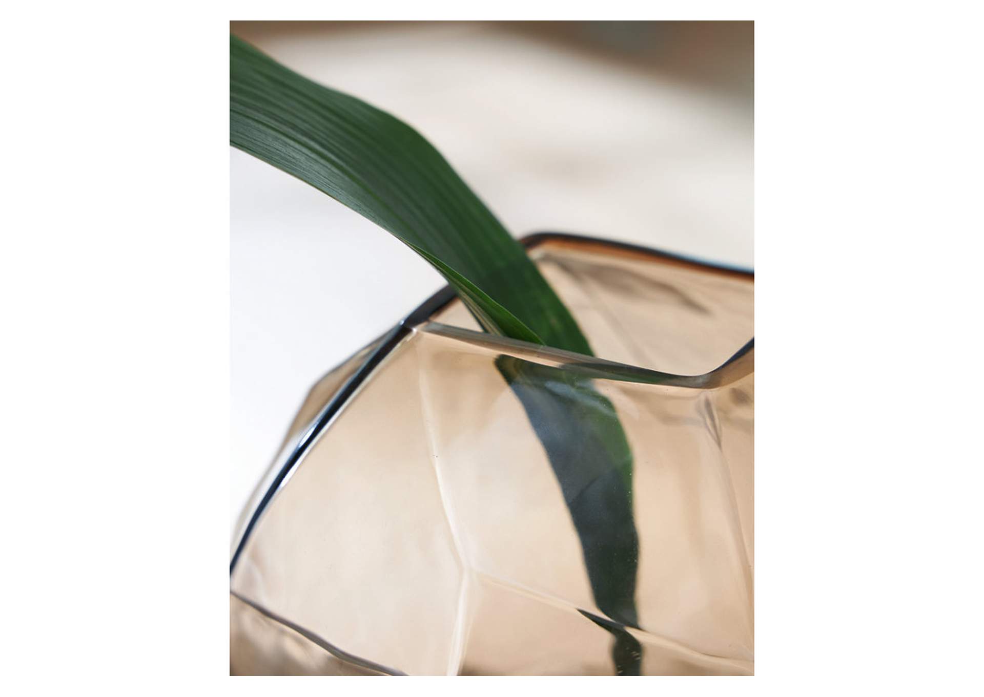 Ewart Vase image 3