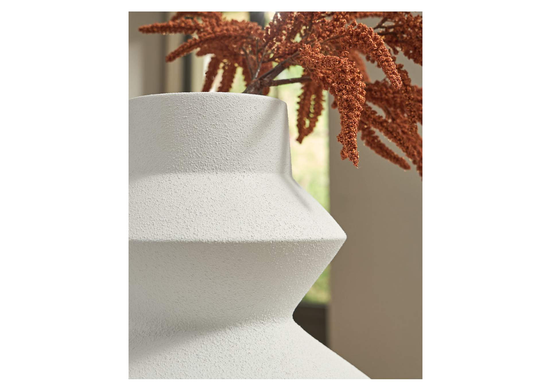 Naveen Vase image 3