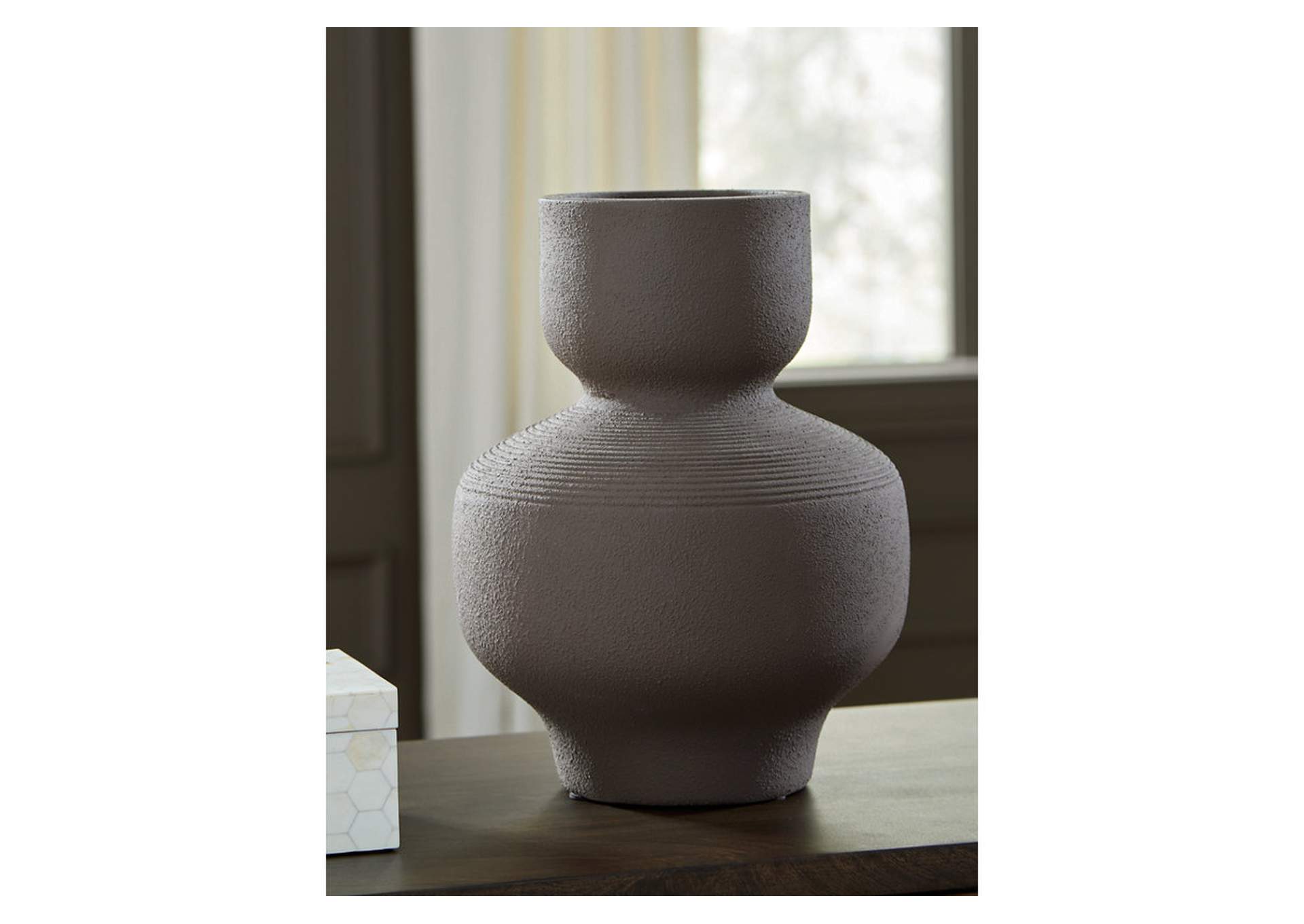 Dalsen Vase image 2