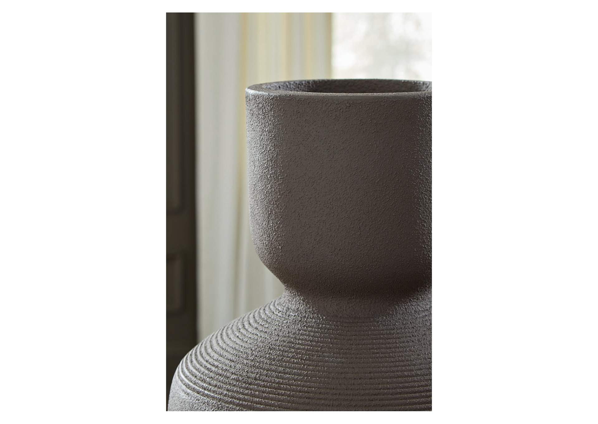 Dalsen Vase image 3