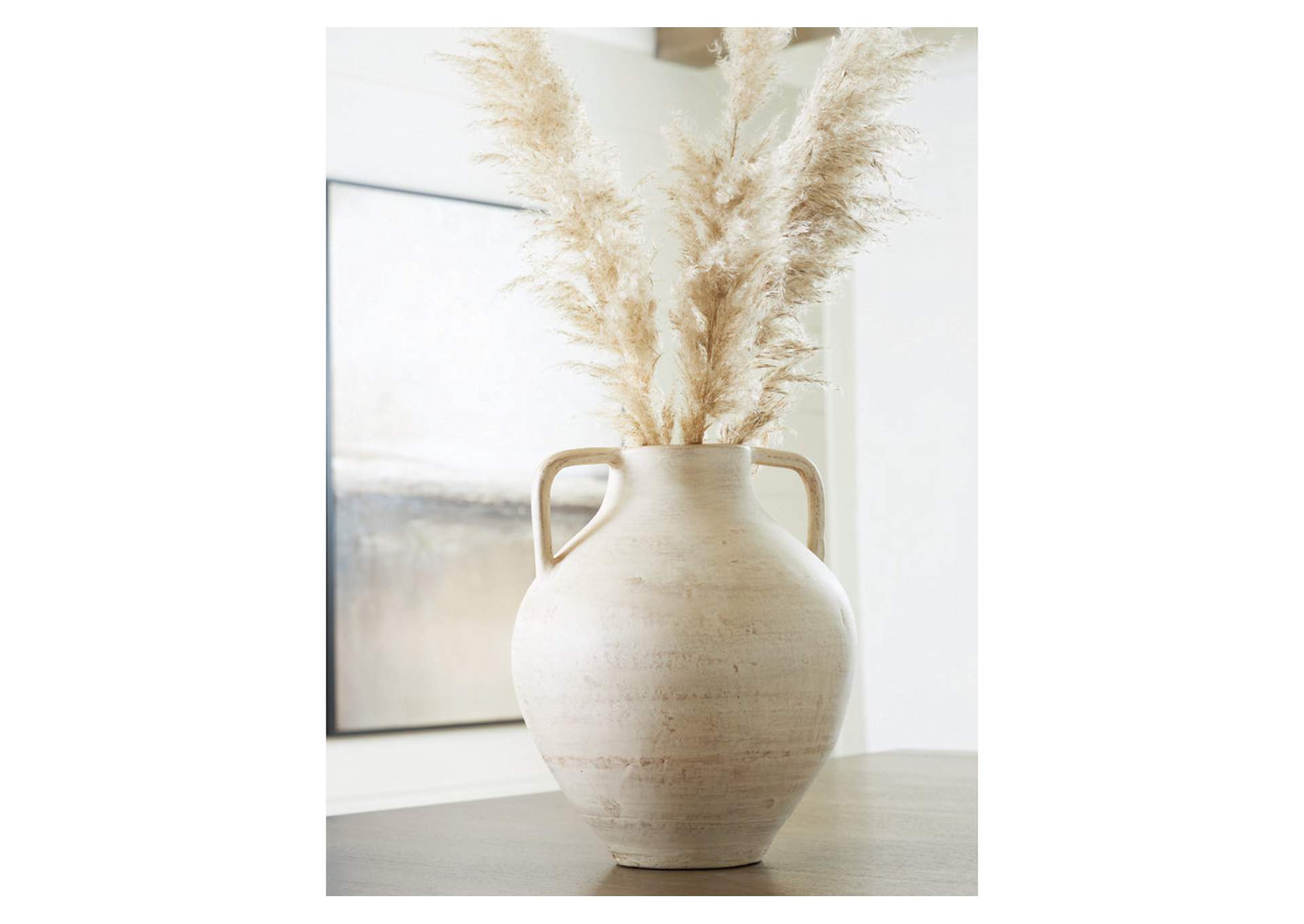 Justy Vase image 2