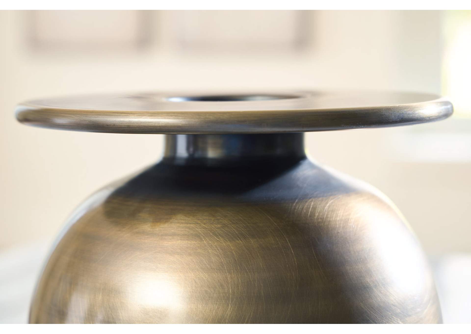 Fedorleigh Vase image 4