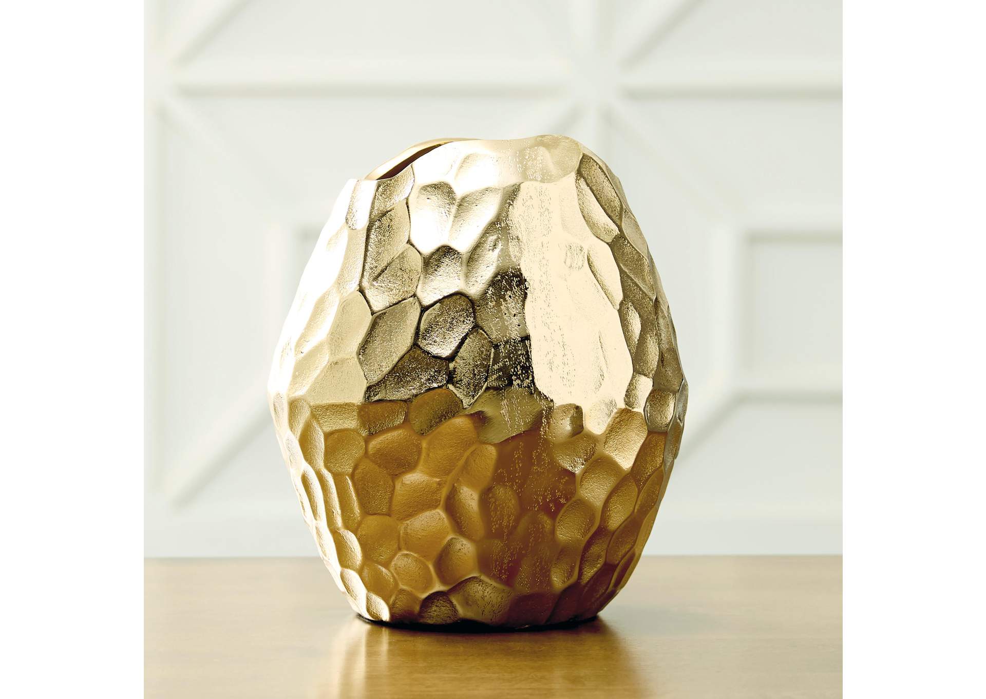 Ferryndale Vase image 1