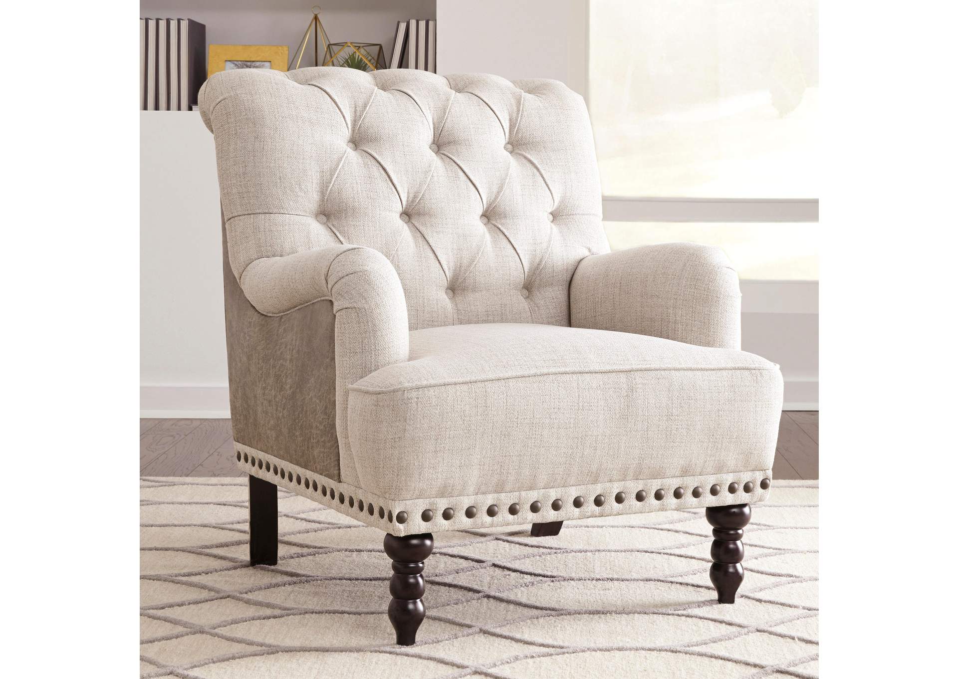 Tartonelle Accent Chair image 4