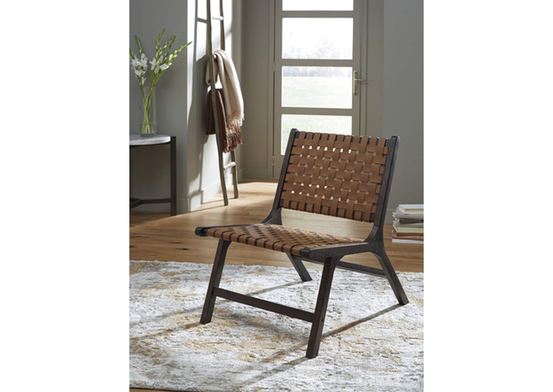 Fayme Accent Chair image 7