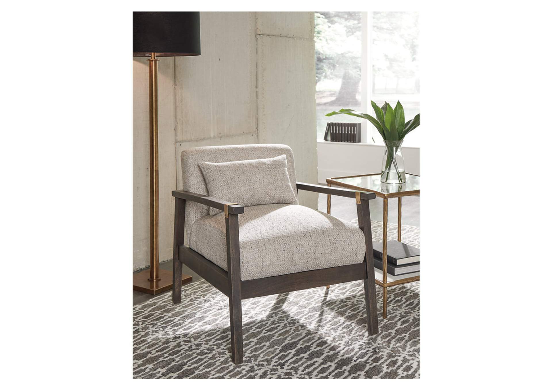 Balintmore Accent Chair image 2
