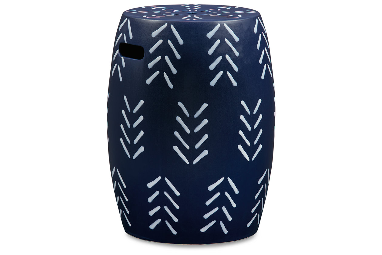 Genemore Stool