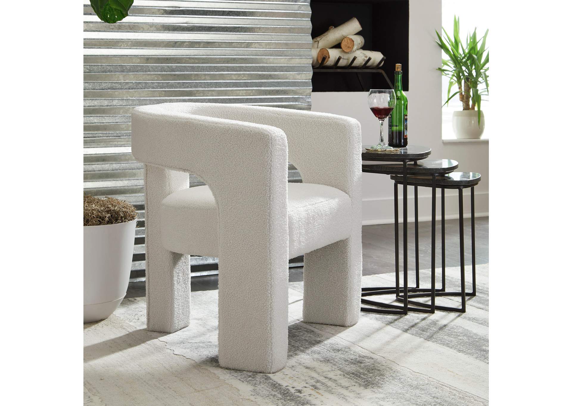 Landick Accent Chair image 4