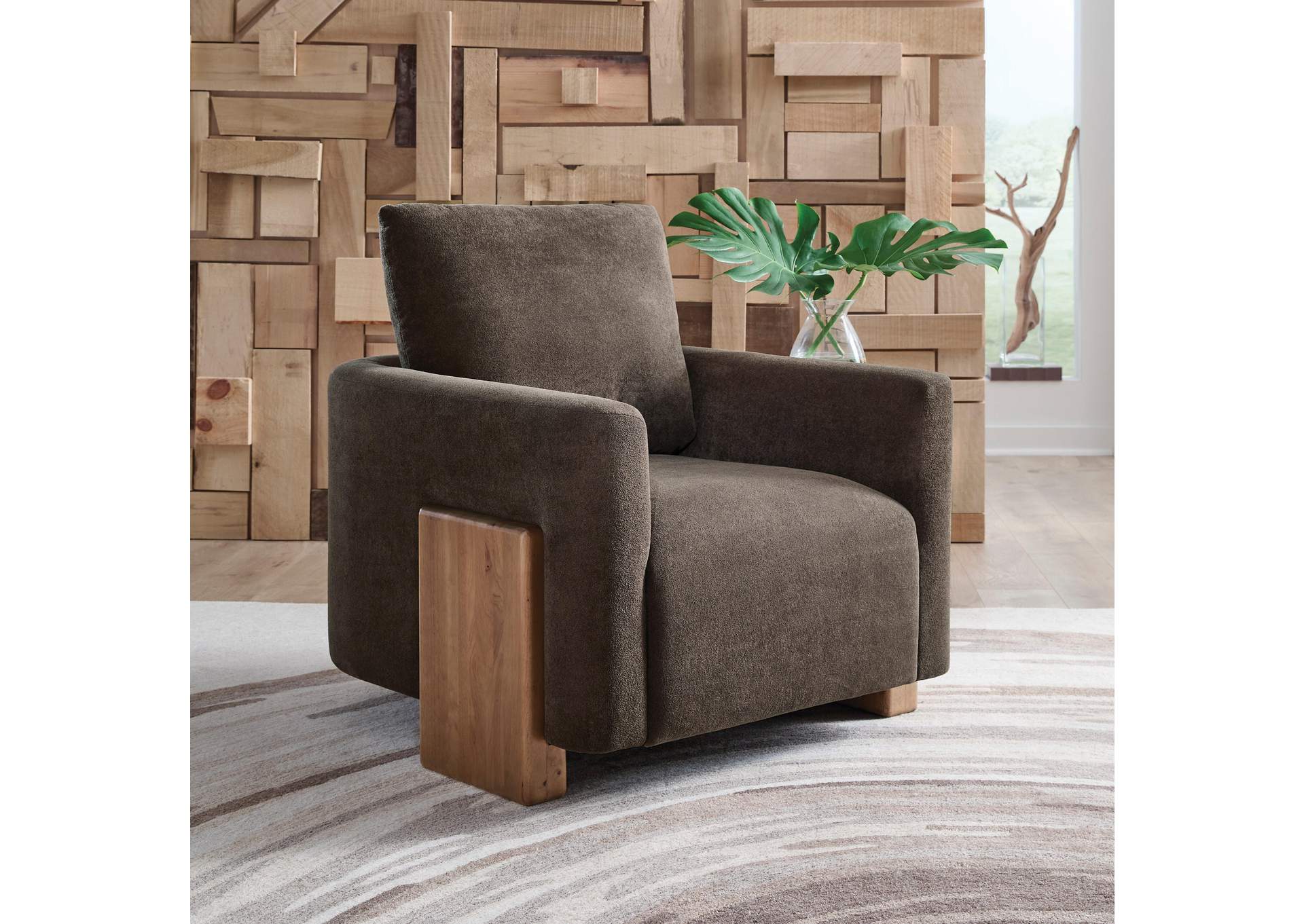 Dairlett Accent Chair image 4