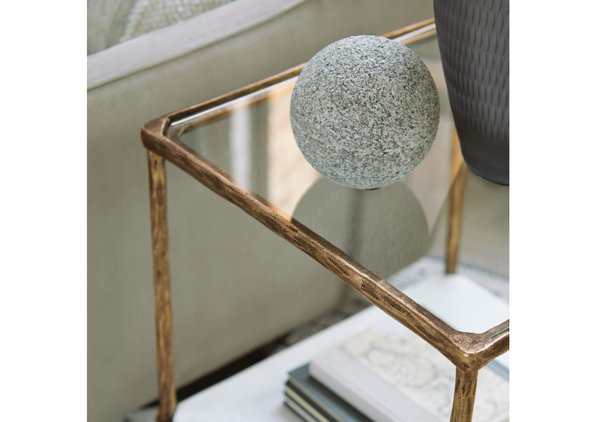 Ryandale Accent Table image 2