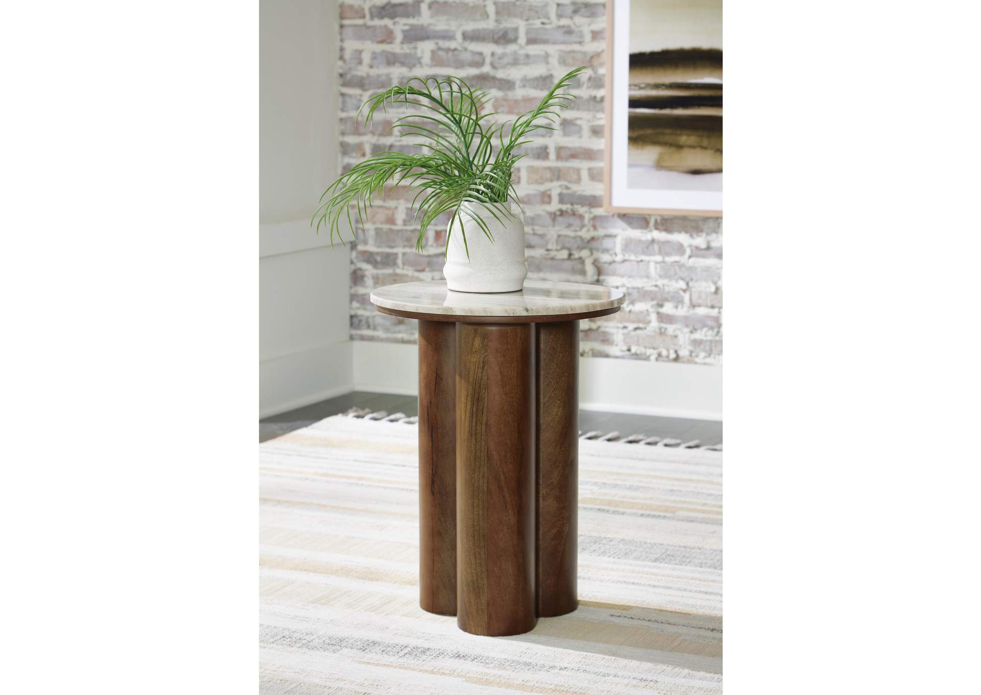 Henfield Accent Table image 4