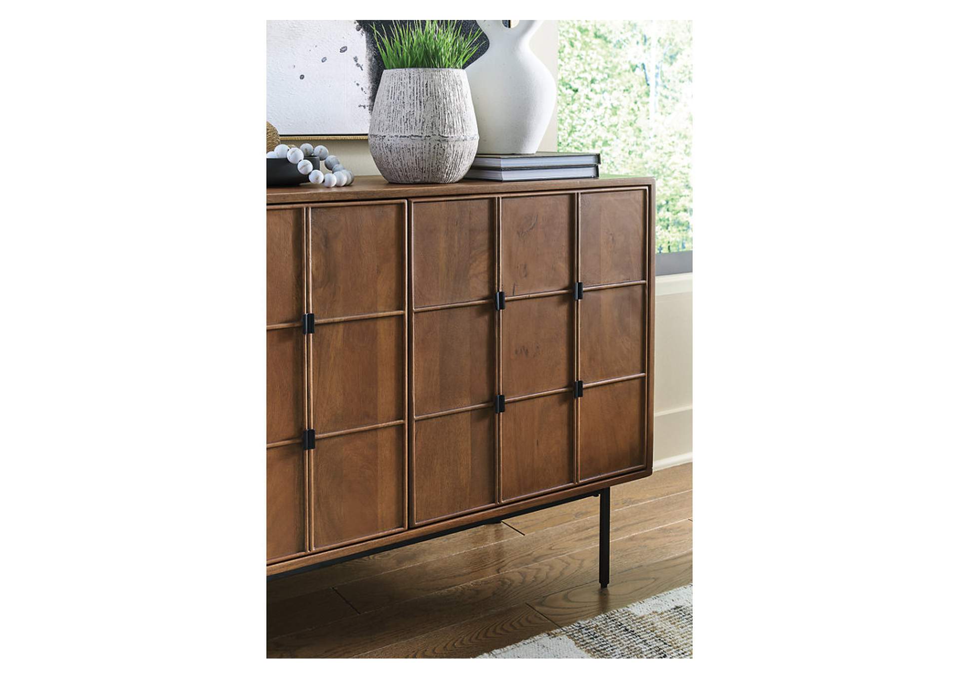 Juddins Accent Cabinet image 7