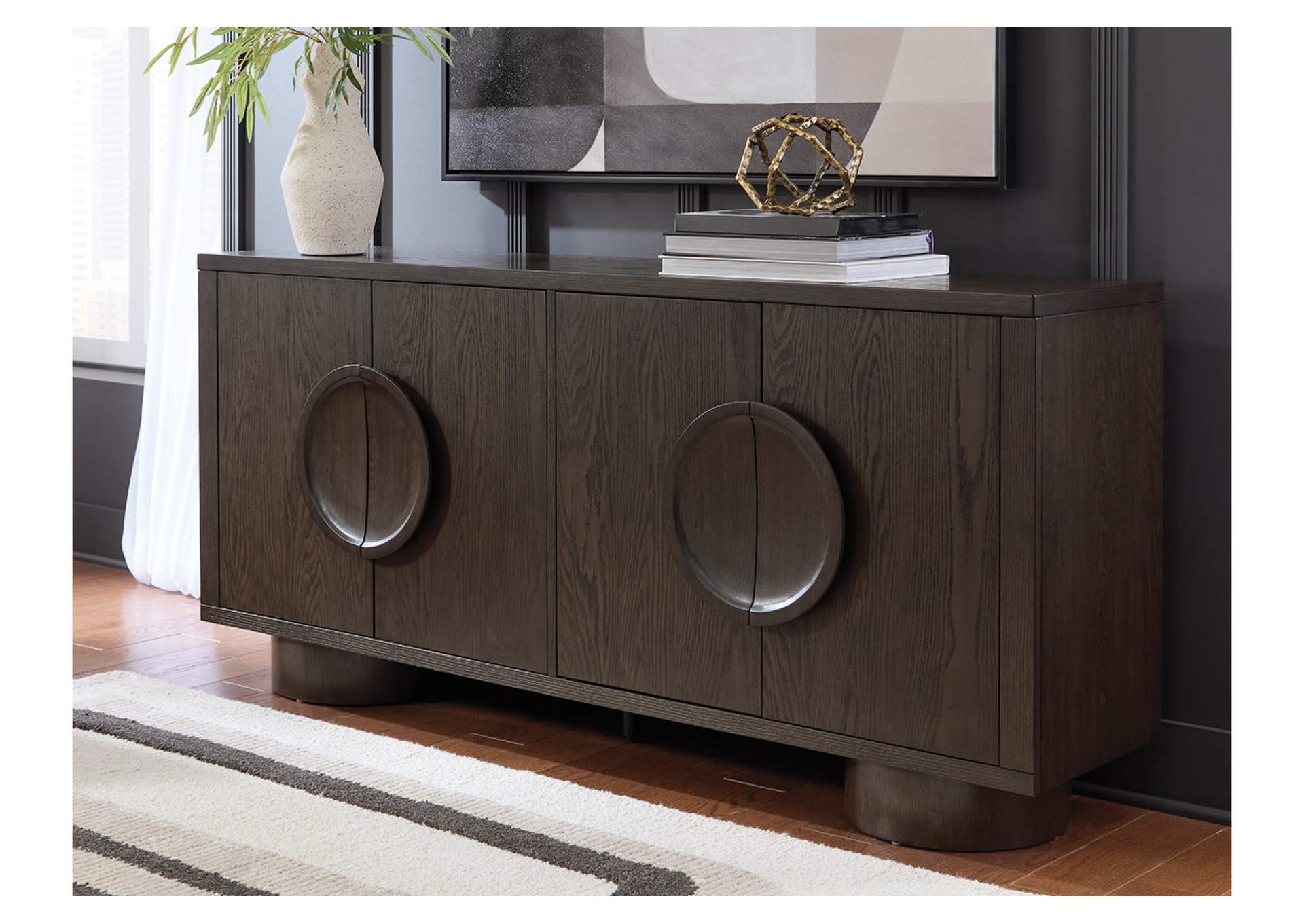 Veeda Accent Cabinet image 2