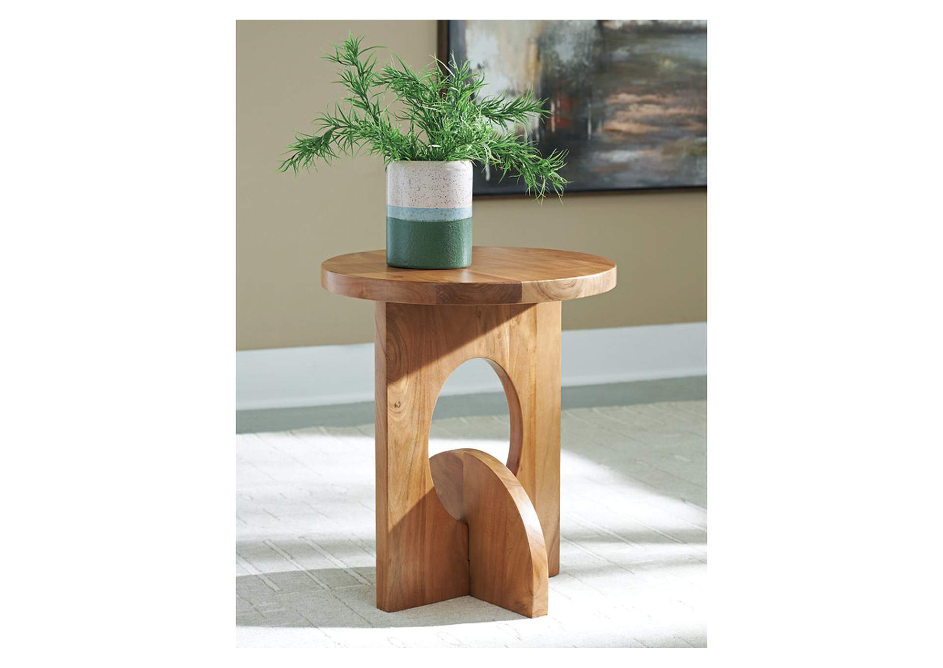Hollbourne Accent Table image 2