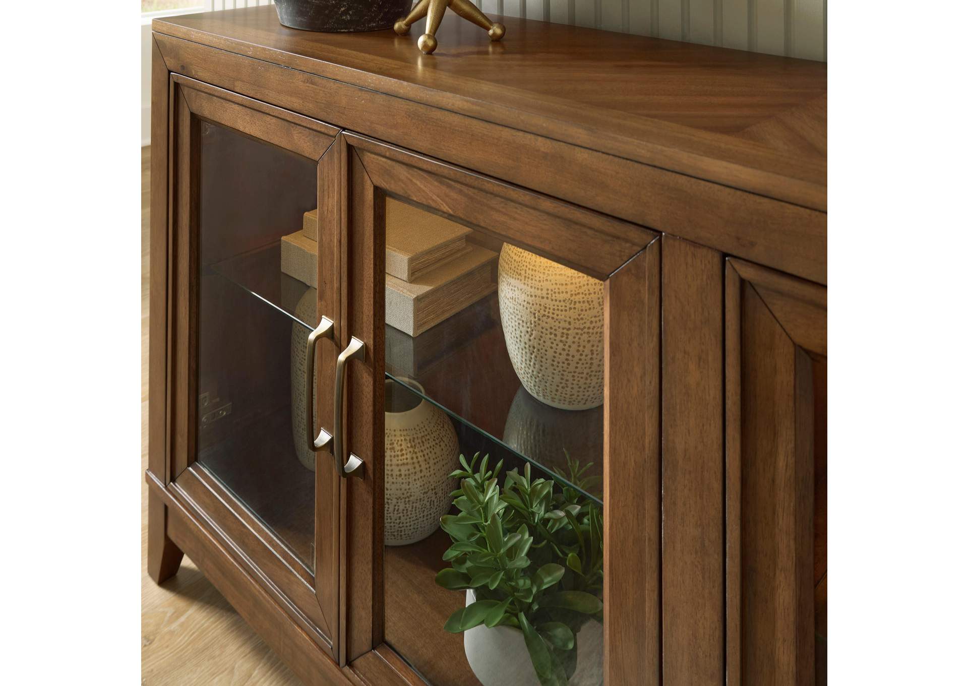 Annswick Accent Cabinet image 7
