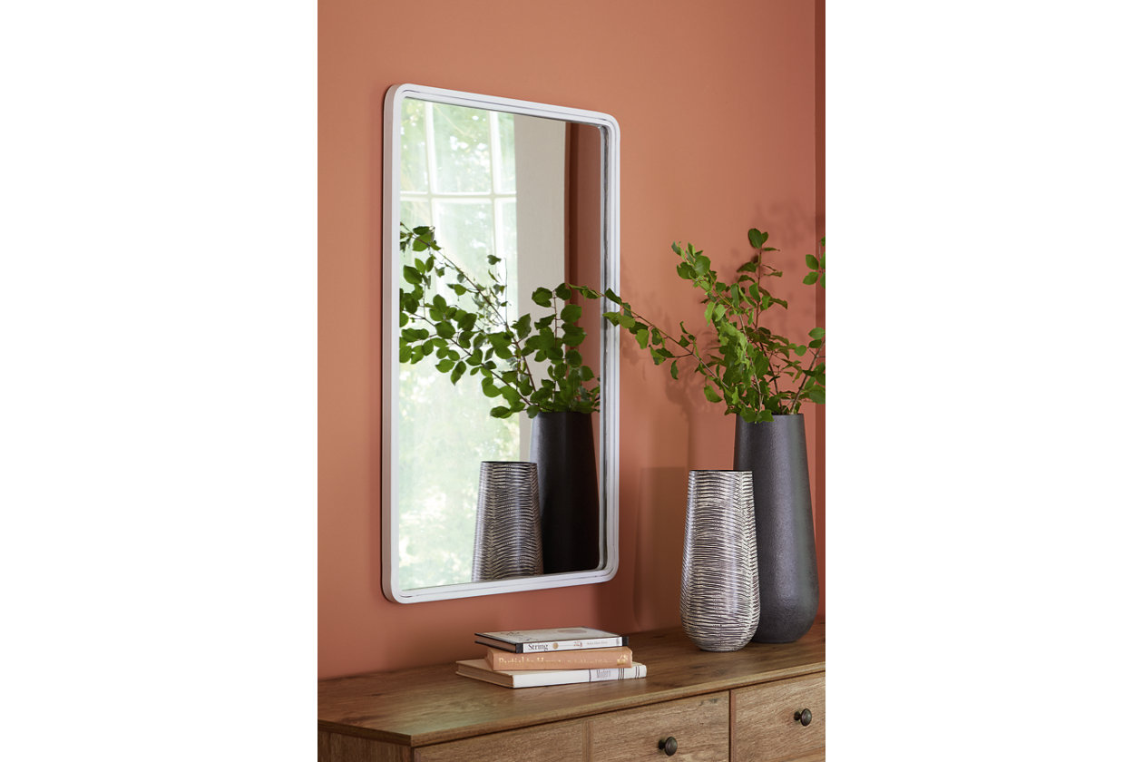 Brocky Accent Mirror