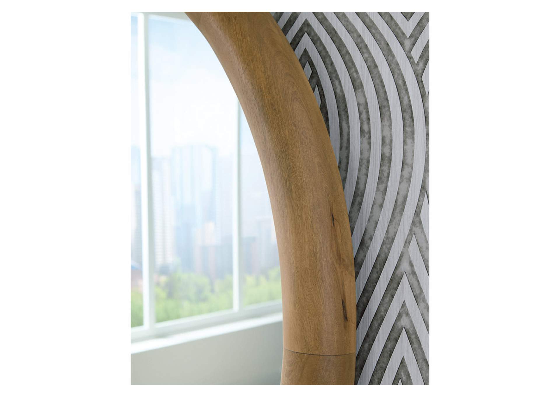 Yadiel Accent Mirror image 5