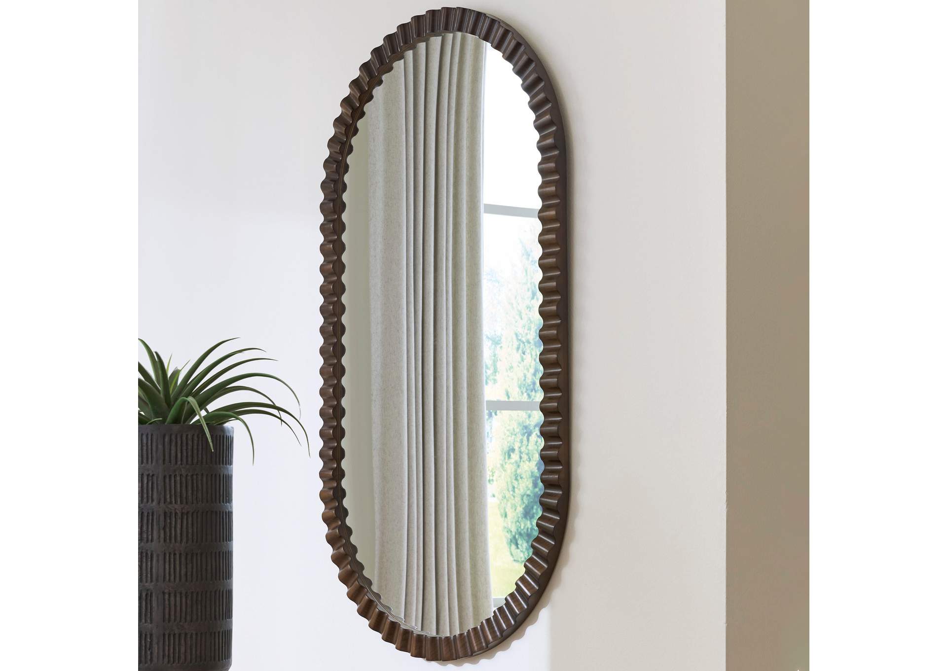 Clorington Accent Mirror image 2