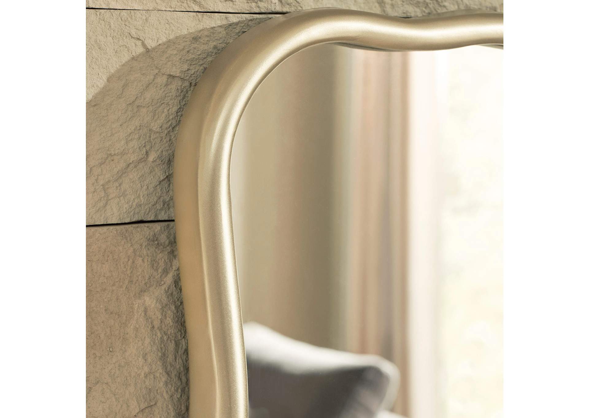 Brenthill Accent Mirror image 5