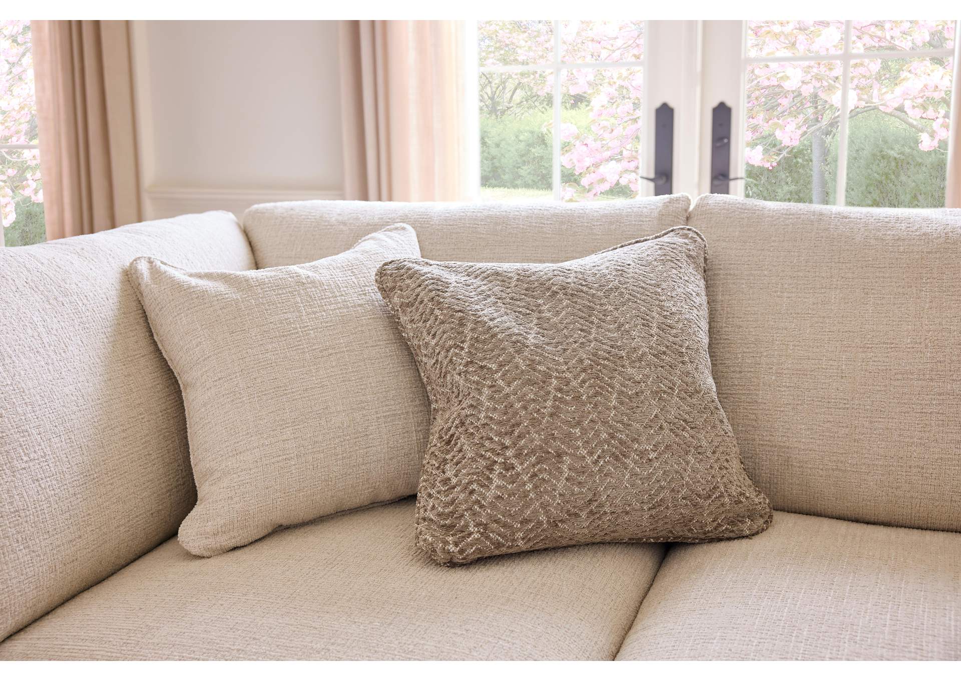 Barrelton 5-Piece Sectional with Chaise image 3
