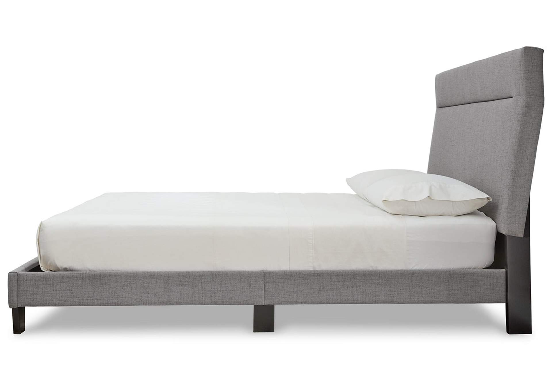 Adelloni Queen Upholstered Bed image 5