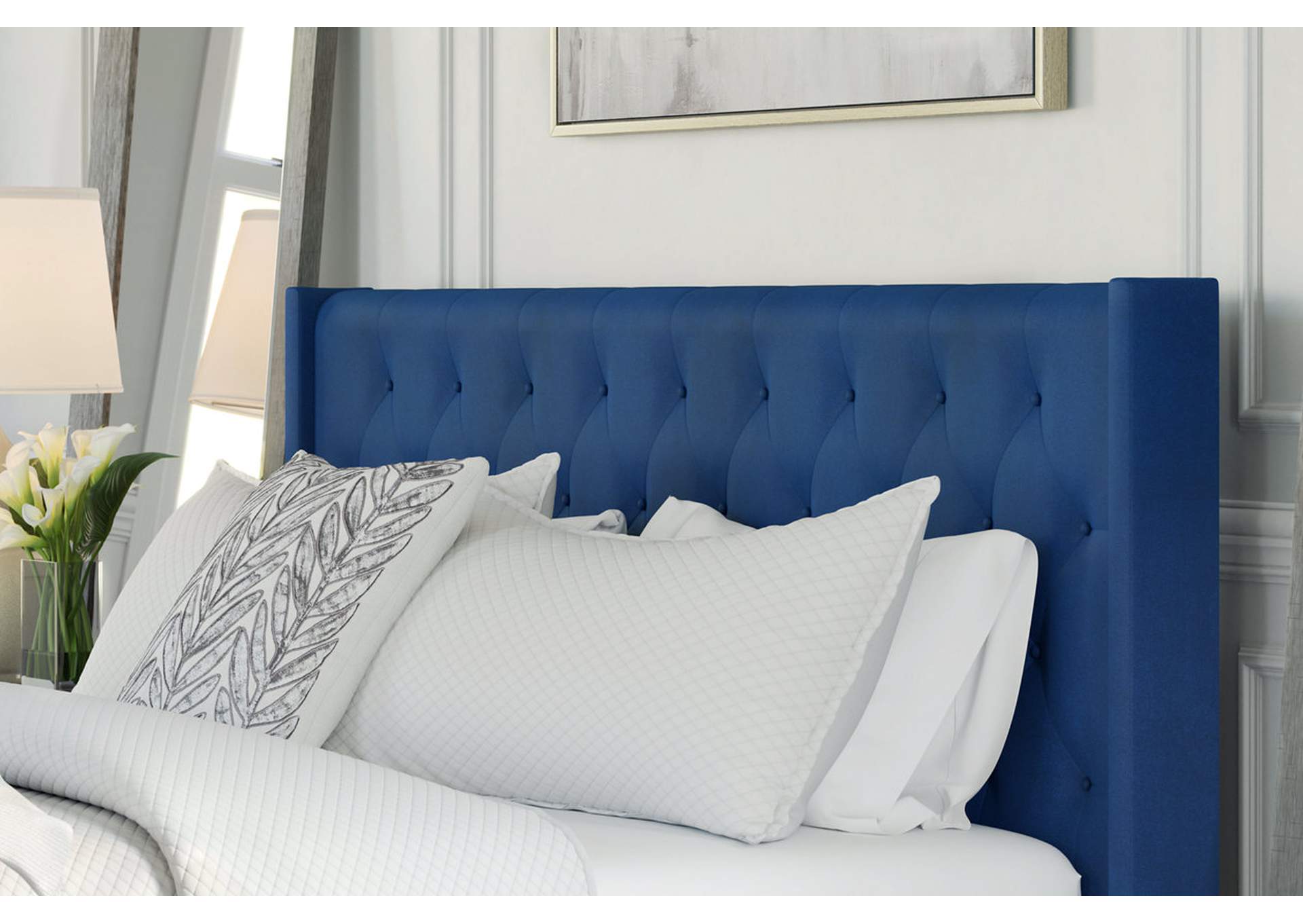 Vintasso King Upholstered Bed