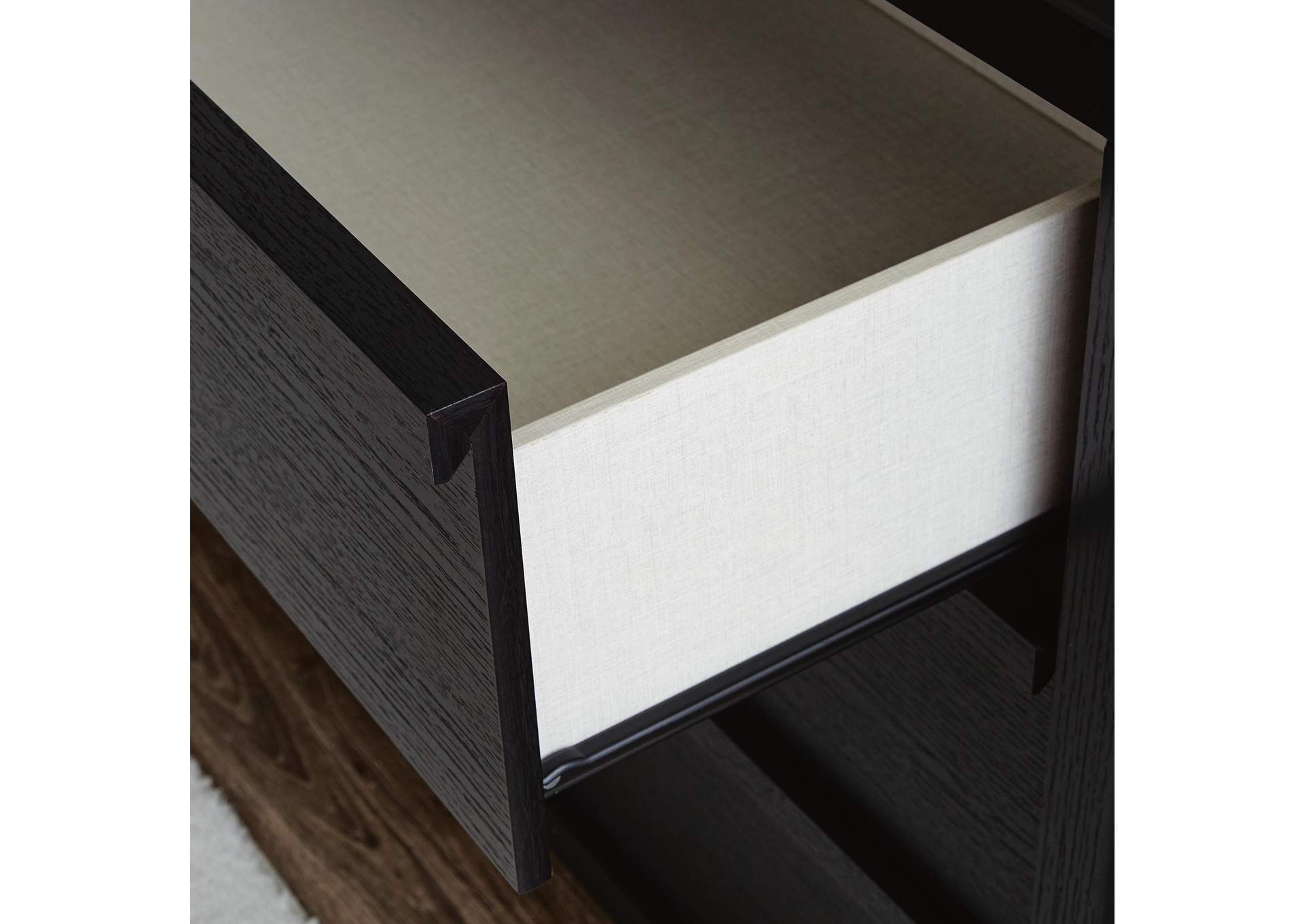 Danziar Dresser image 6
