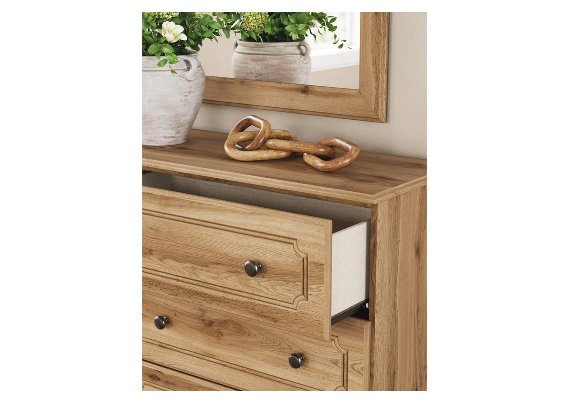 Galletyn Full Panel Bed with Mirrored Dresser and Nightstand image 9