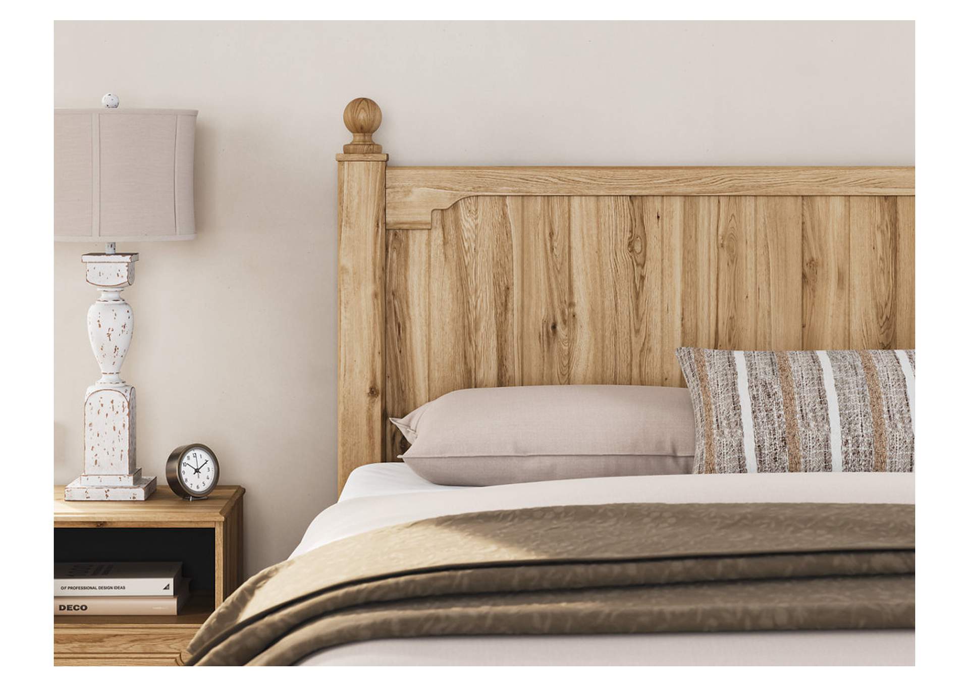 Galletyn King Panel Bed with Mirrored Dresser image 6