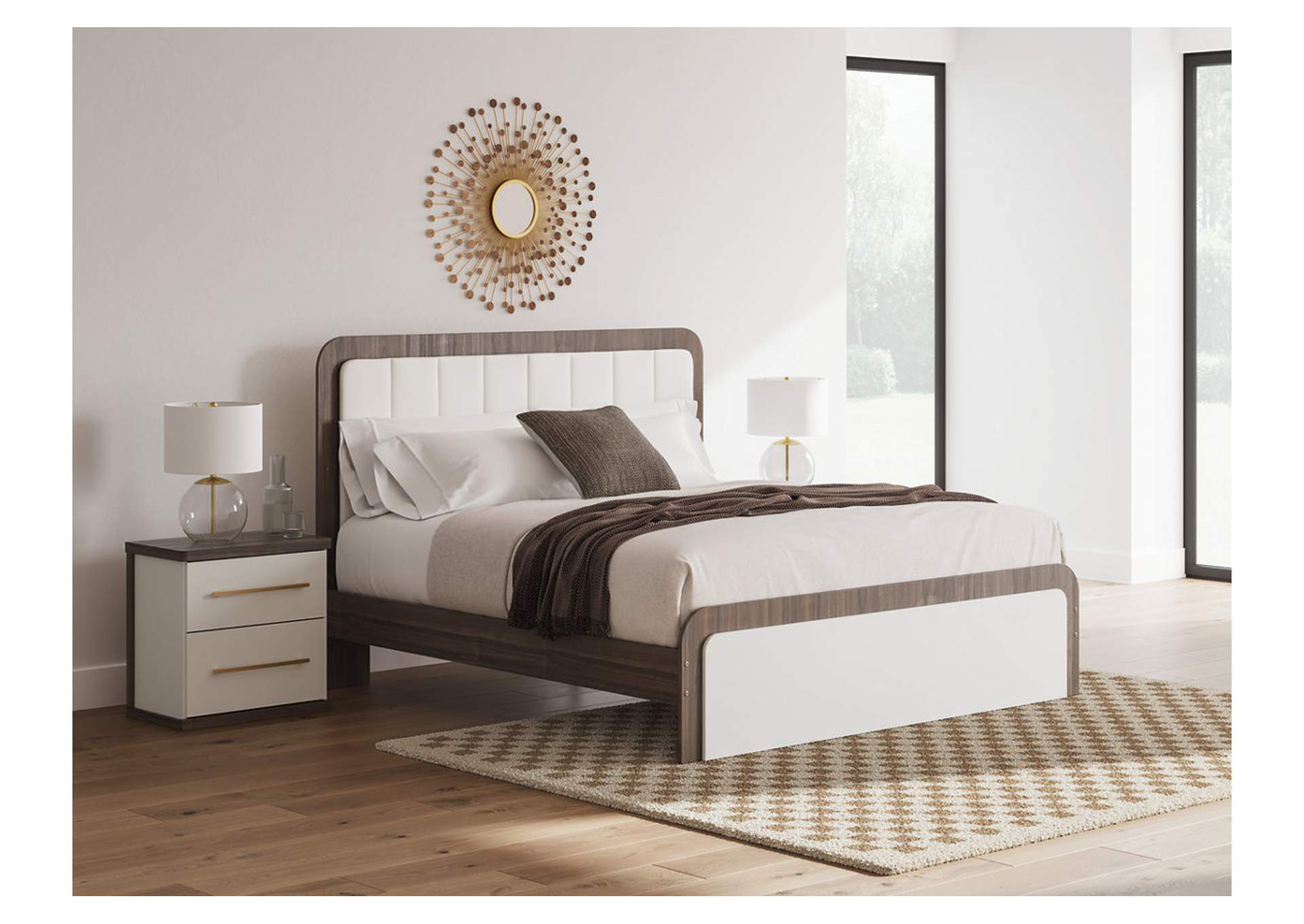 Kendanport King Upholstered Bed image 2