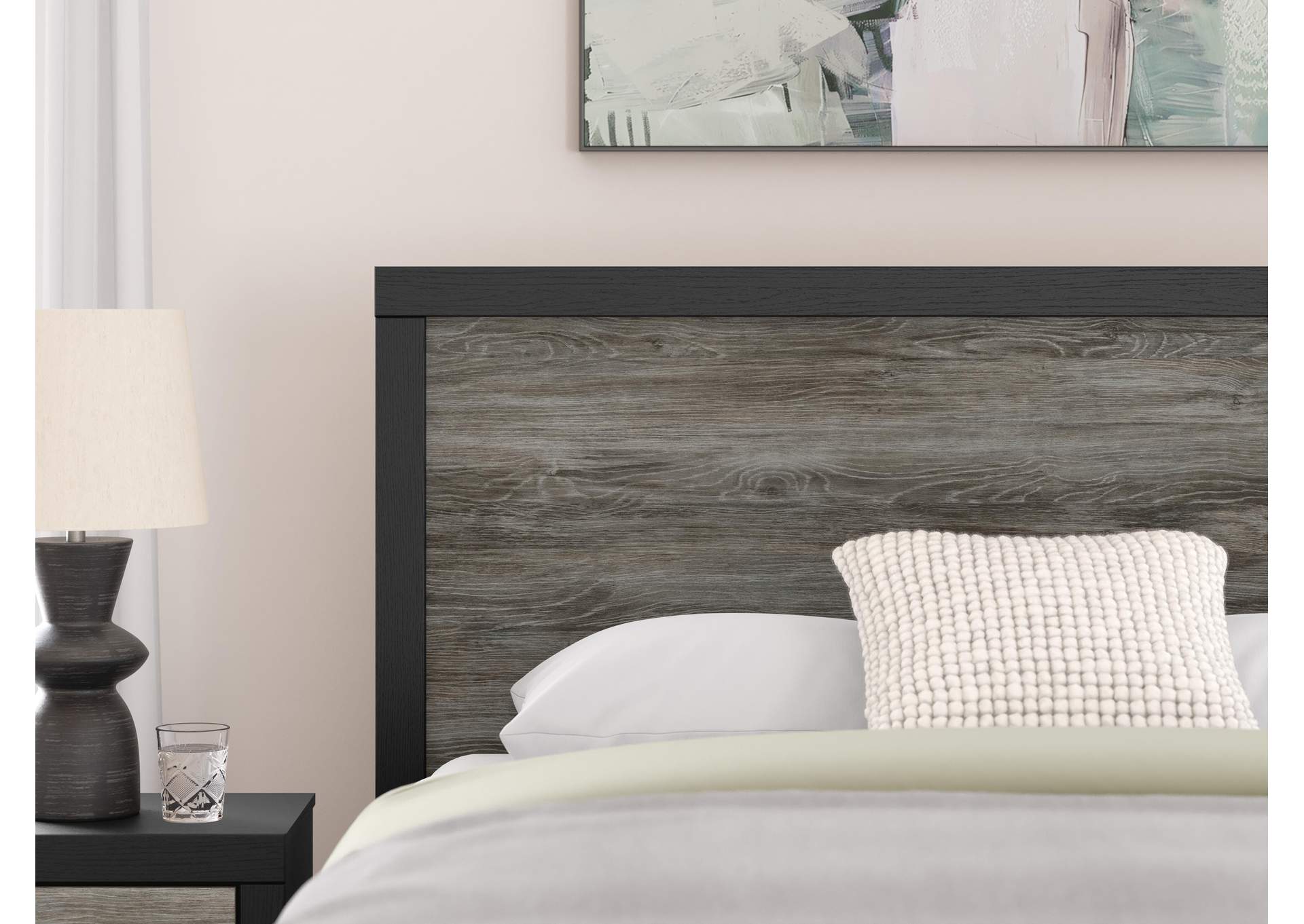 Broachmyn Queen Panel Bed, Dresser and Mirror image 9
