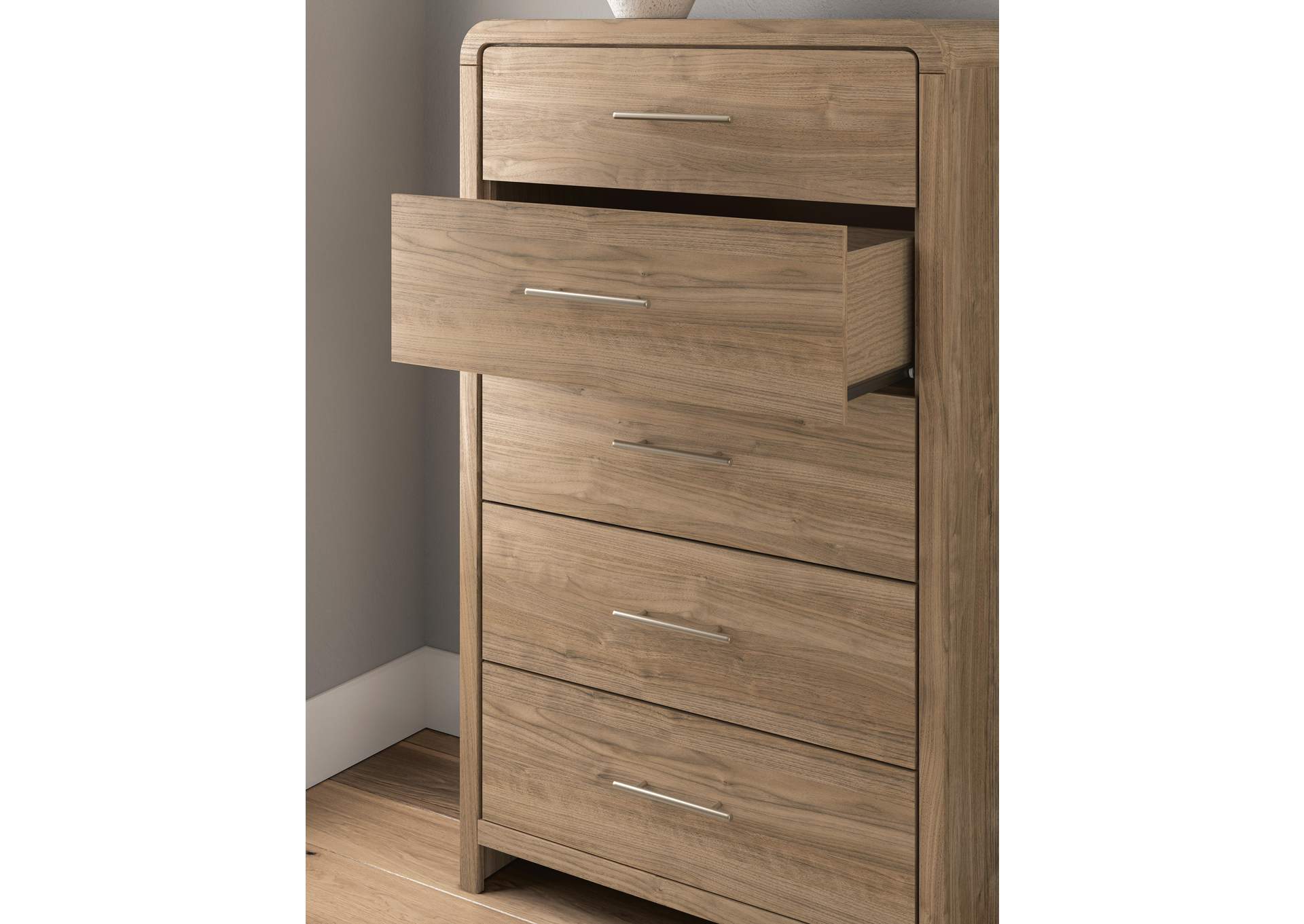 Gramburg Chest of Drawers image 10