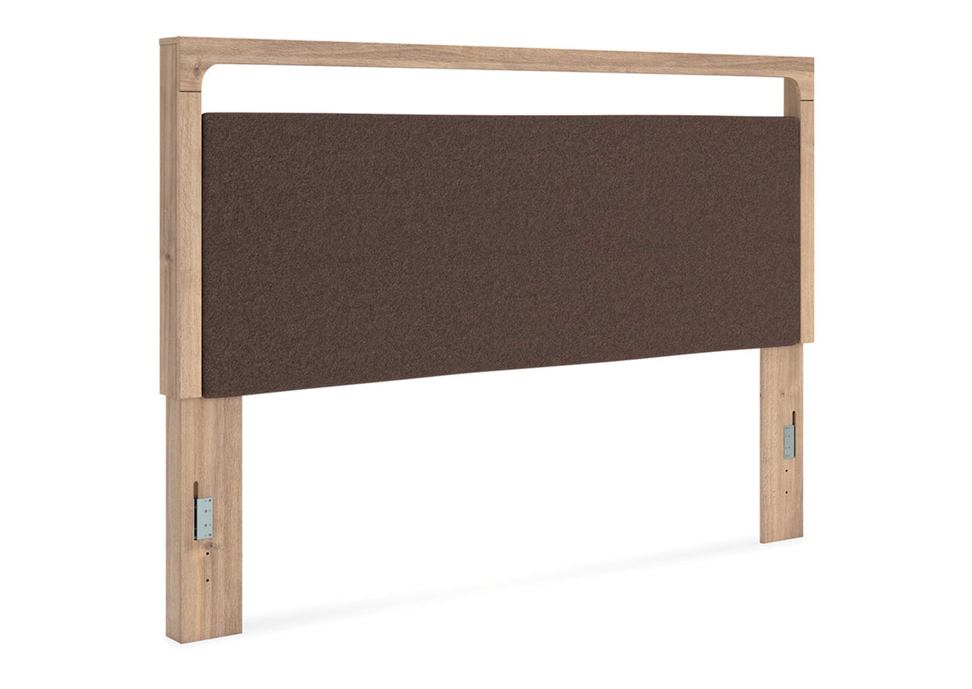 Kinlanni King Upholstered Platform Bed image 11