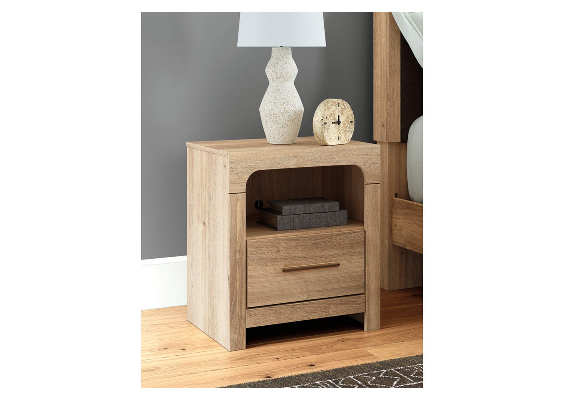 Kinlanni Nightstand image 3