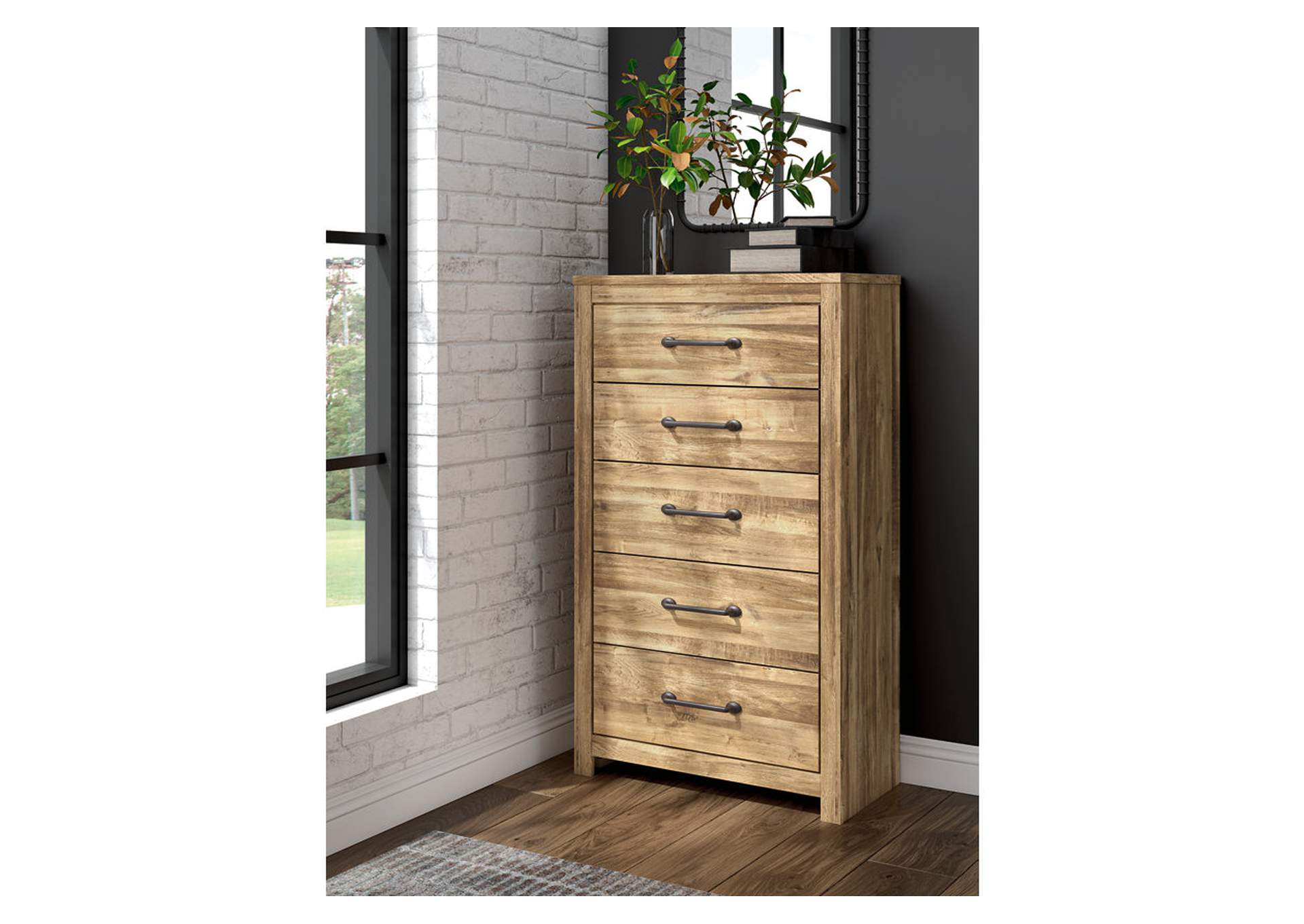 Maystonna Chest of Drawers image 2