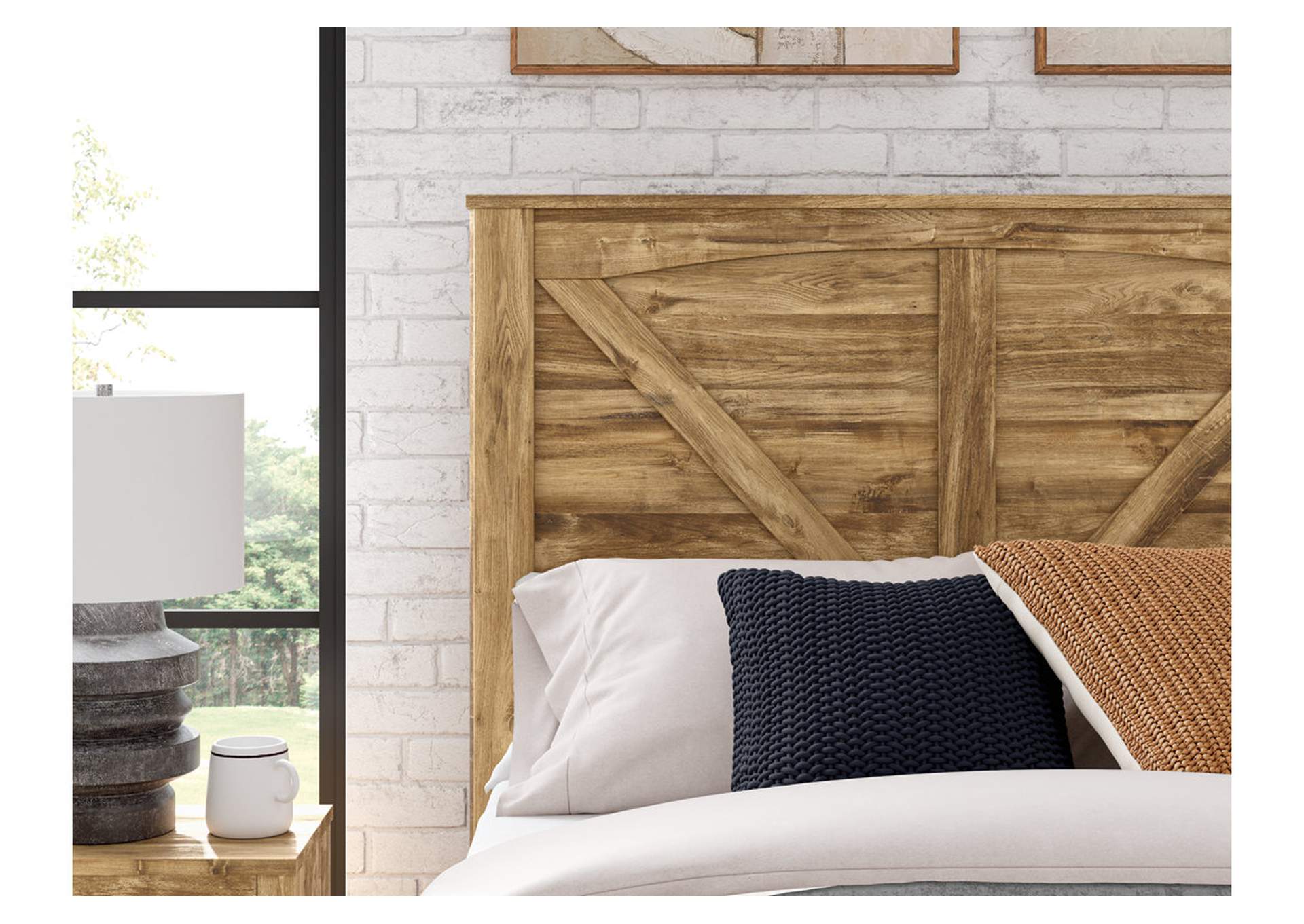 Maystonna Queen Crossbuck Panel Bed image 9