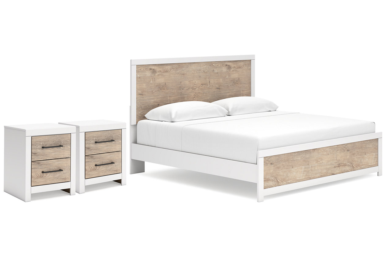 Charbitt King Panel Bed with 2 Nightstands
