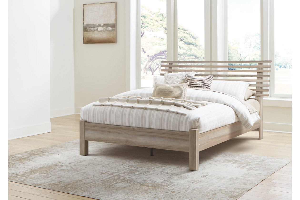 Hasbrick Queen Slat Panel Bed