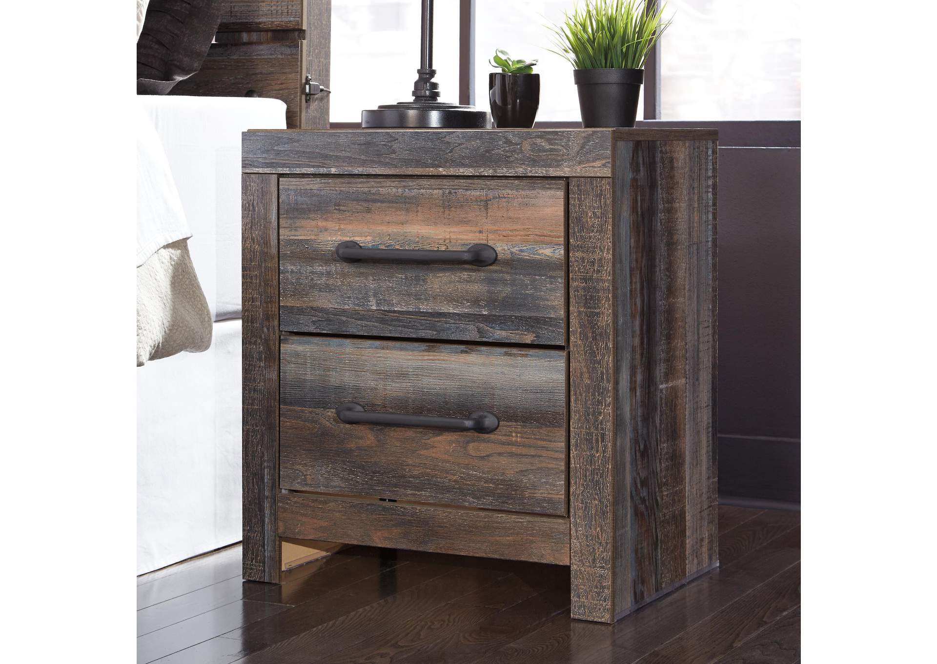 Drystan Nightstand image 10