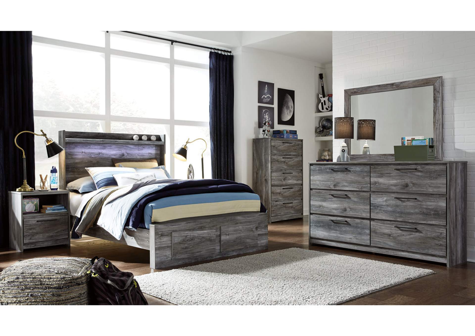 Baystorm Full Panel Bed with 2 Storage Drawers image 8